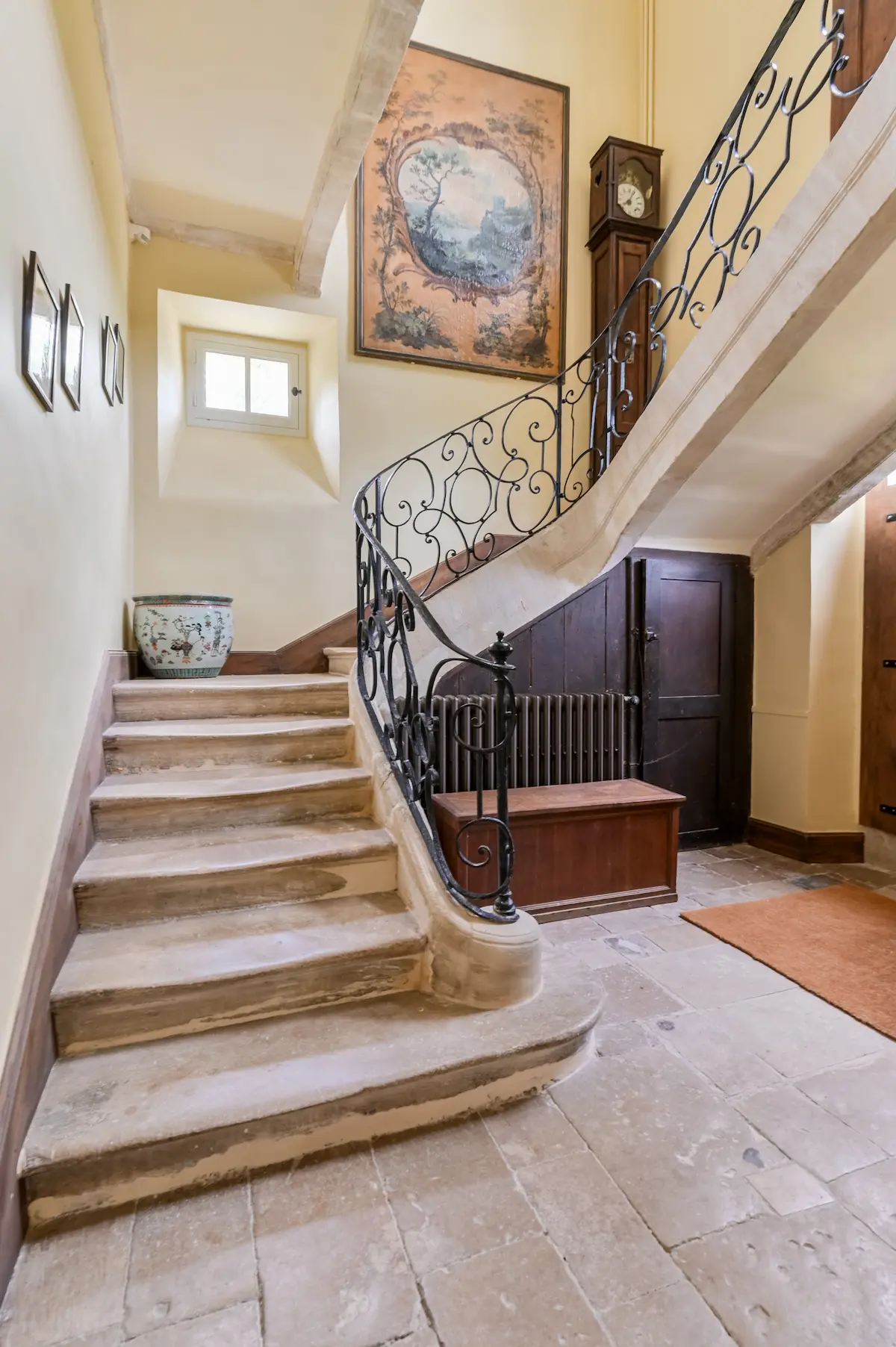 L'escalier d'honneur, ferronnerie XVIIIᵉ